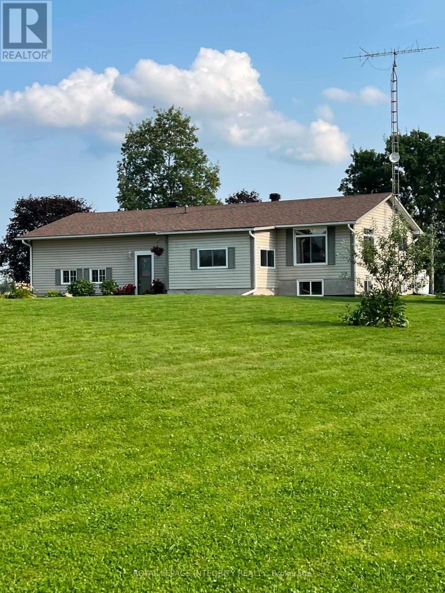 677 Bowes Side Road, Tay Valley, ON, K7H 3C6