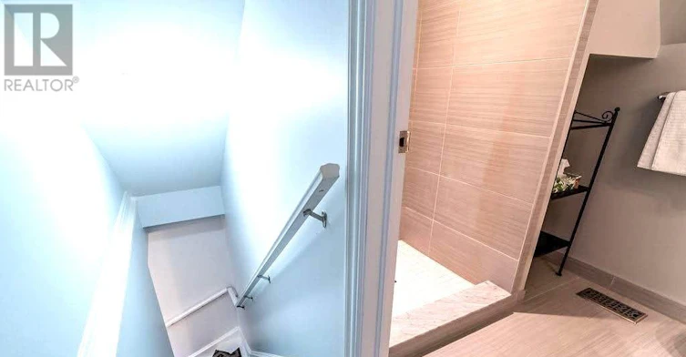 UPPER LEVEL-106 West Avenue N, Hamilton, ON, L8L 5C3 - 12