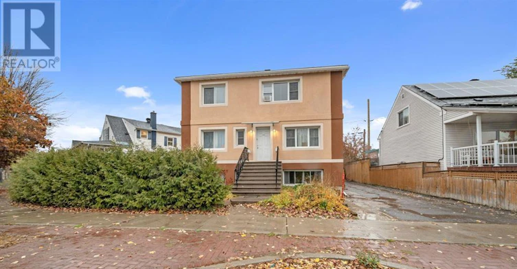 3-131 Dagmar Avenue, Ottawa, ON, K1L 5T3 - 2