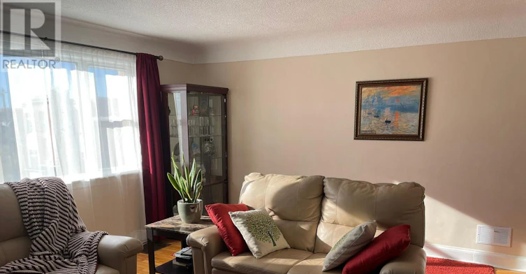 3-131 Dagmar Avenue, Ottawa, ON, K1L 5T3 - 4