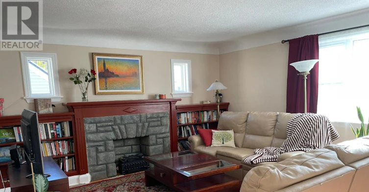 3-131 Dagmar Avenue, Ottawa, ON, K1L 5T3 - 3