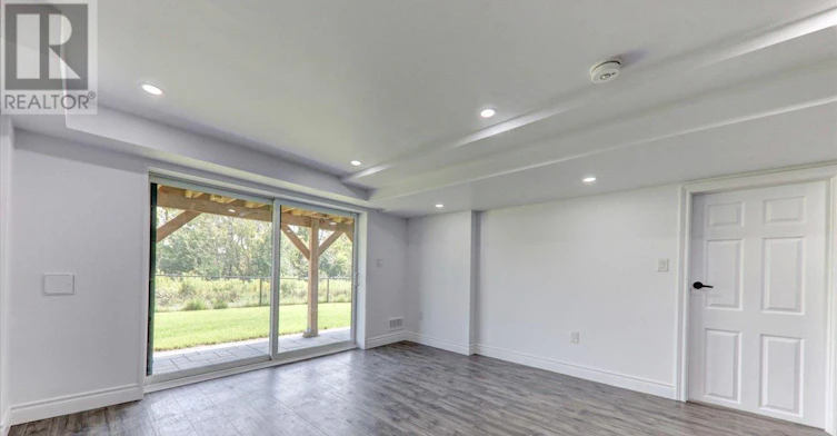 BSMT-103 Bremner Street, Whitby, ON, L1R 0P9 - 7