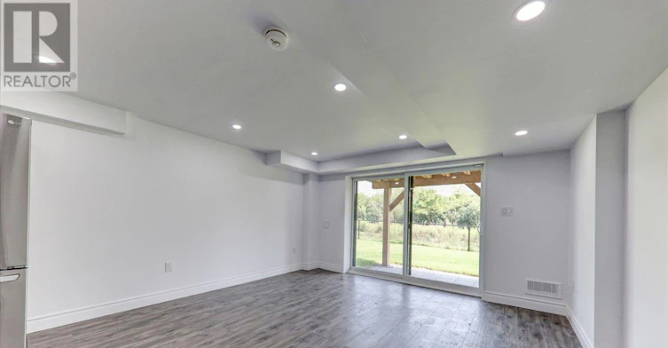 BSMT-103 Bremner Street, Whitby, ON, L1R 0P9 - 6