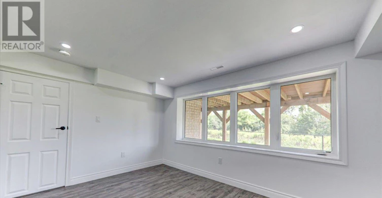 BSMT-103 Bremner Street, Whitby, ON, L1R 0P9 - 13