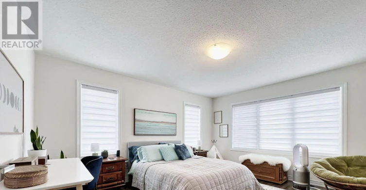 1 Frederick Pearson Street, East Gwillimbury, ON, L0G 1R0 - 25