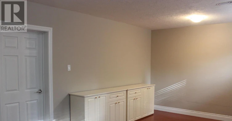 LOWER-100 Fenelon Drive, Toronto, ON, M3A 3K6 - 10
