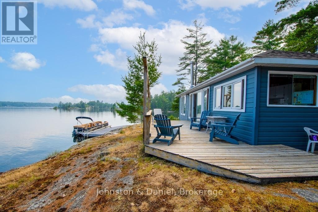 4446 Is 107 Stoney Lake Island, Smith-Ennismore-Lakefield, ON, K0L 2H0