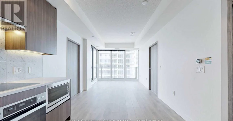 1212-95 Mcmahon Drive, Toronto, ON, M2K 0H2 - 2
