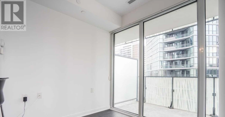 1304-42 Charles Street E, Toronto, ON, M4Y 1T4 - 4