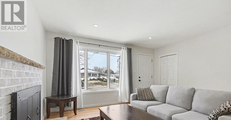 1103 Frances Street, Ottawa, ON, K1K 3L6 - 5