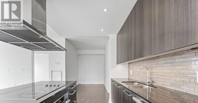 3705-8 The Esplande, Toronto, ON, M5E 0A6 - 11