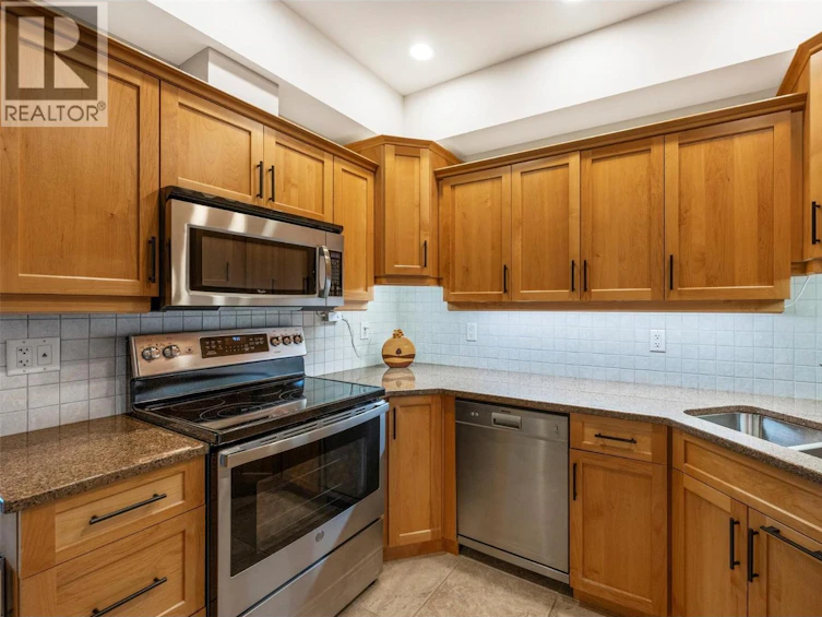204-873 Forestbrook Drive, Penticton, BC, V2A 2E9 - 12