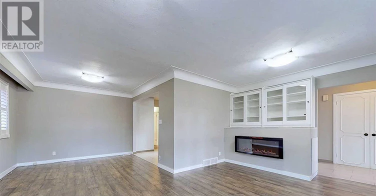 4 Mcmaster Avenue, Hamilton, ON, L9H 4M5 - 7