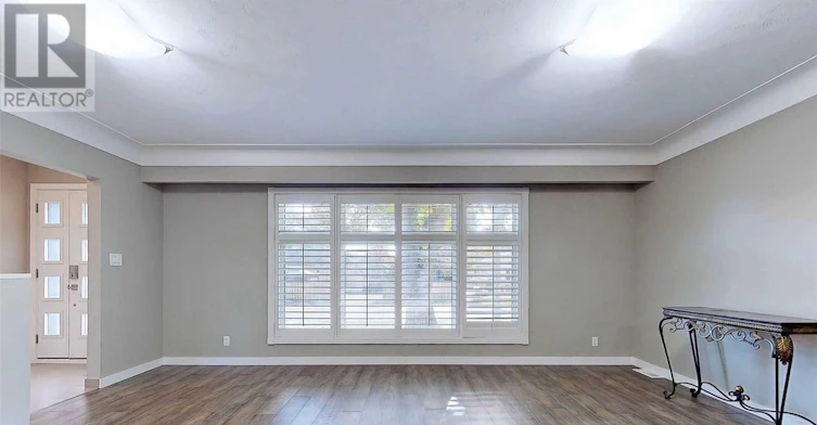 4 Mcmaster Avenue, Hamilton, ON, L9H 4M5 - 8