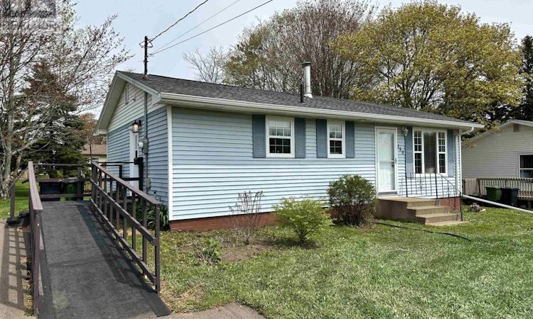 150 Parkwood Crescent