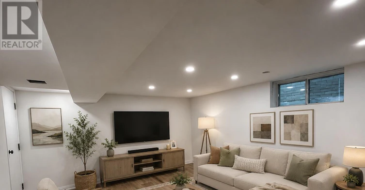LOWER-25 Coulson Avenue, Toronto, ON, M4V 1Y3 - 3