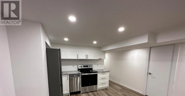 LOWER-25 Coulson Avenue, Toronto, ON, M4V 1Y3 - 8