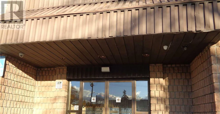 203-560 Bloor Street E, Oshawa, ON, L1H 3N2 - 2
