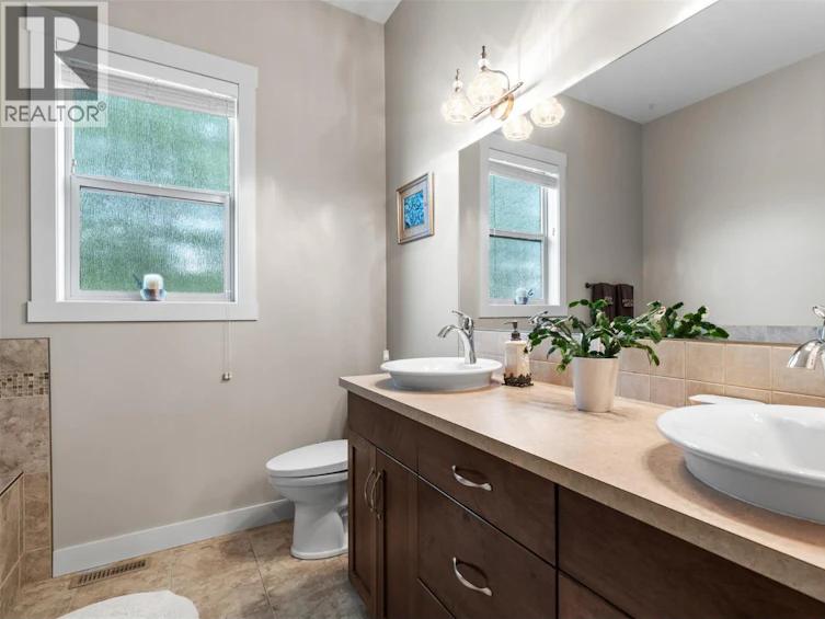 325 Cordon Place, Vernon, BC, V1H 1Z9 - 51