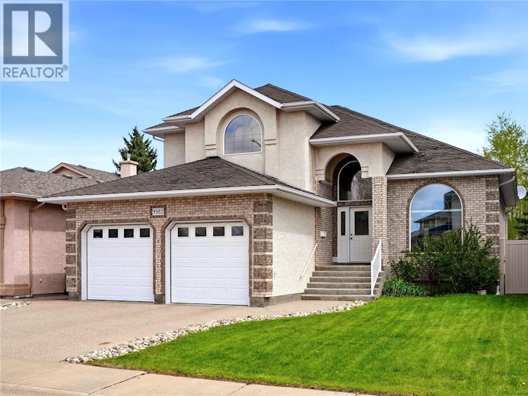 9382 Wascana Mews, Regina, SK, S4V 2W4