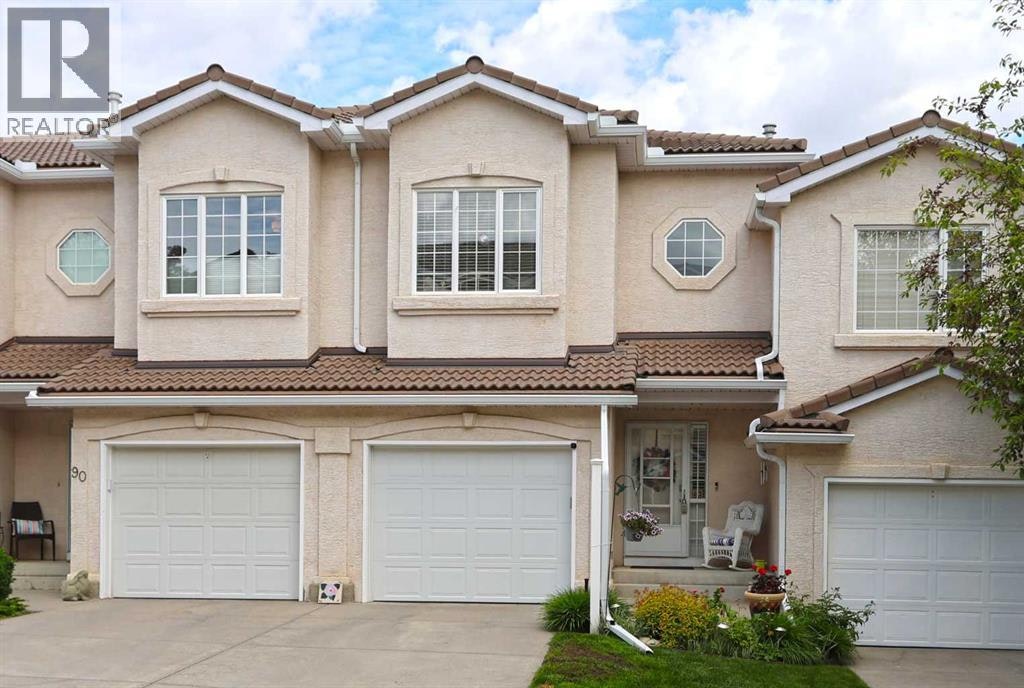 92 Hamptons Link NW, Calgary, AB, T3A 5V9