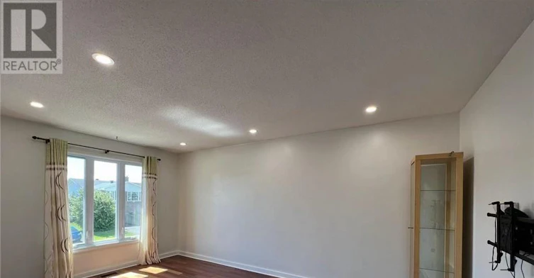 61 Elvaston Avenue, Ottawa, ON, K2G 3X6 - 8
