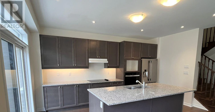 2107 Hallandale Street, Oshawa, ON, L1H 8L7 - 8
