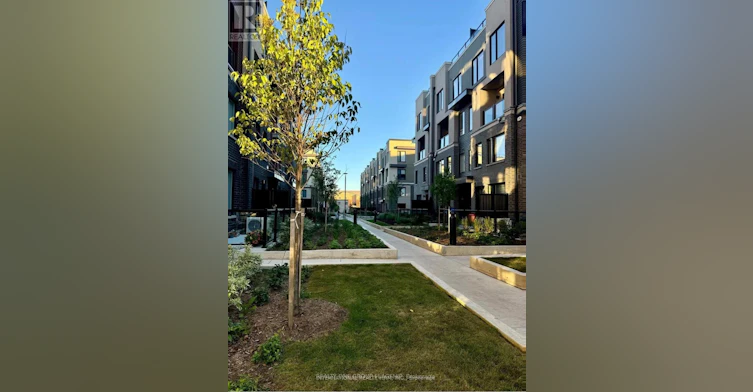 10-3421 Ridgeway Drive, Mississauga, ON, L5L 0C1 - 2