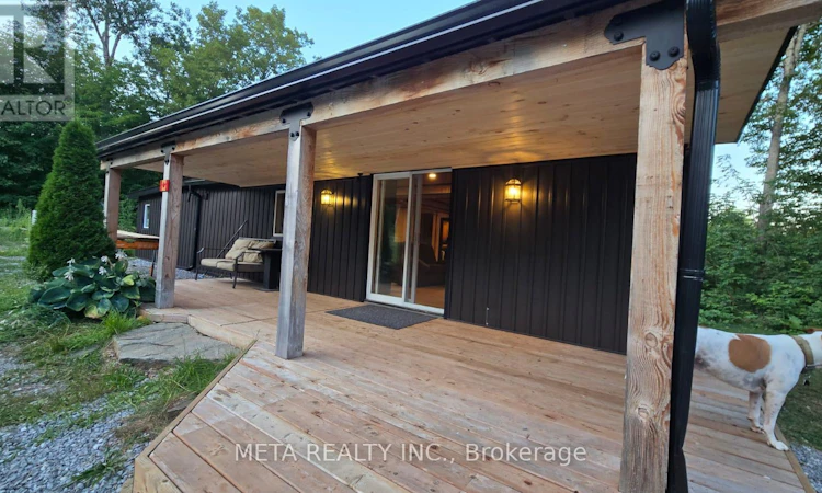 106 Boundary Lane