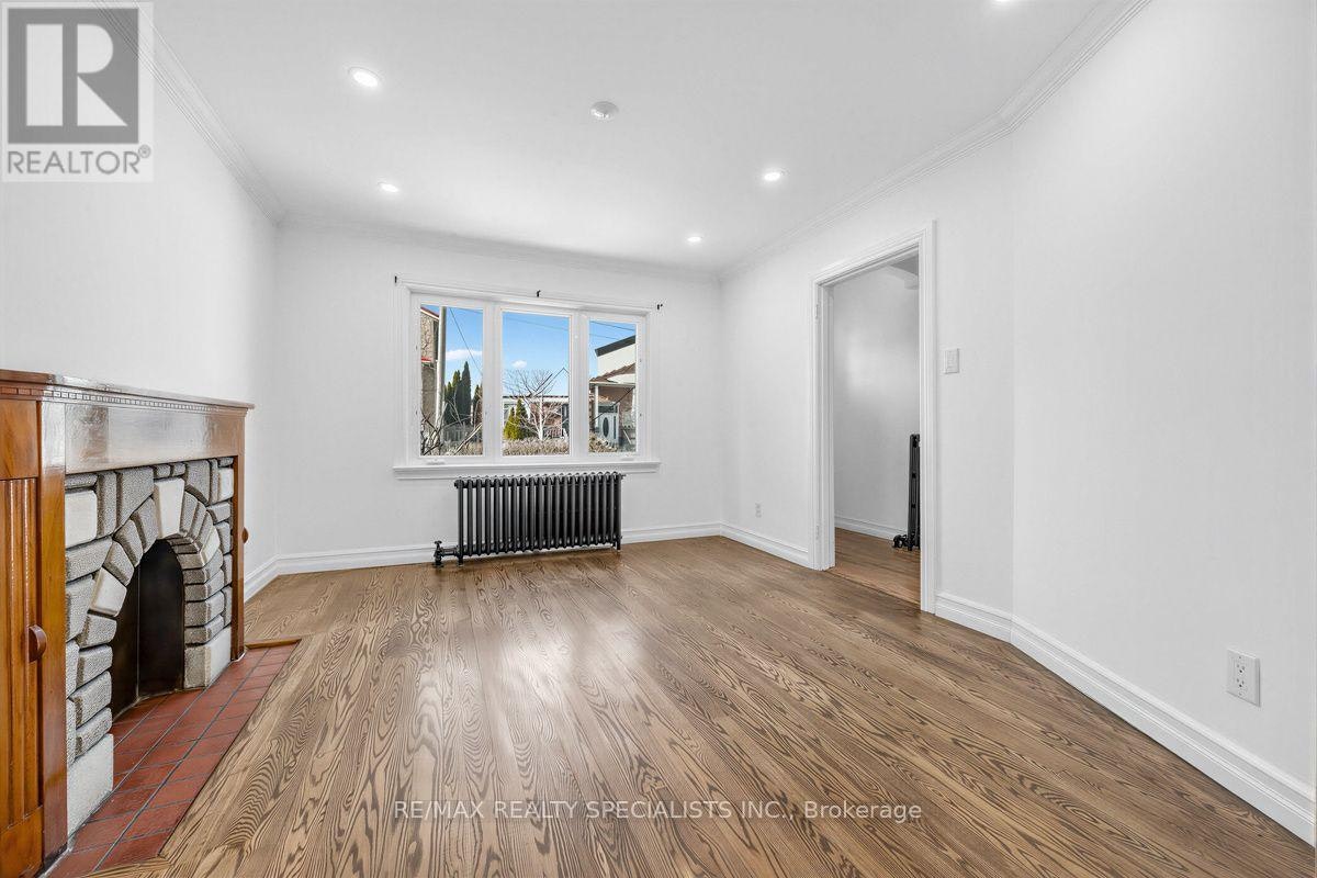MAIN & 2ND-1035 Briar Hill Avenue, Toronto, ON, M6B 1M6 - 12