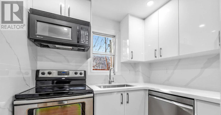 MAIN & 2ND-1035 Briar Hill Avenue, Toronto, ON, M6B 1M6 - 7