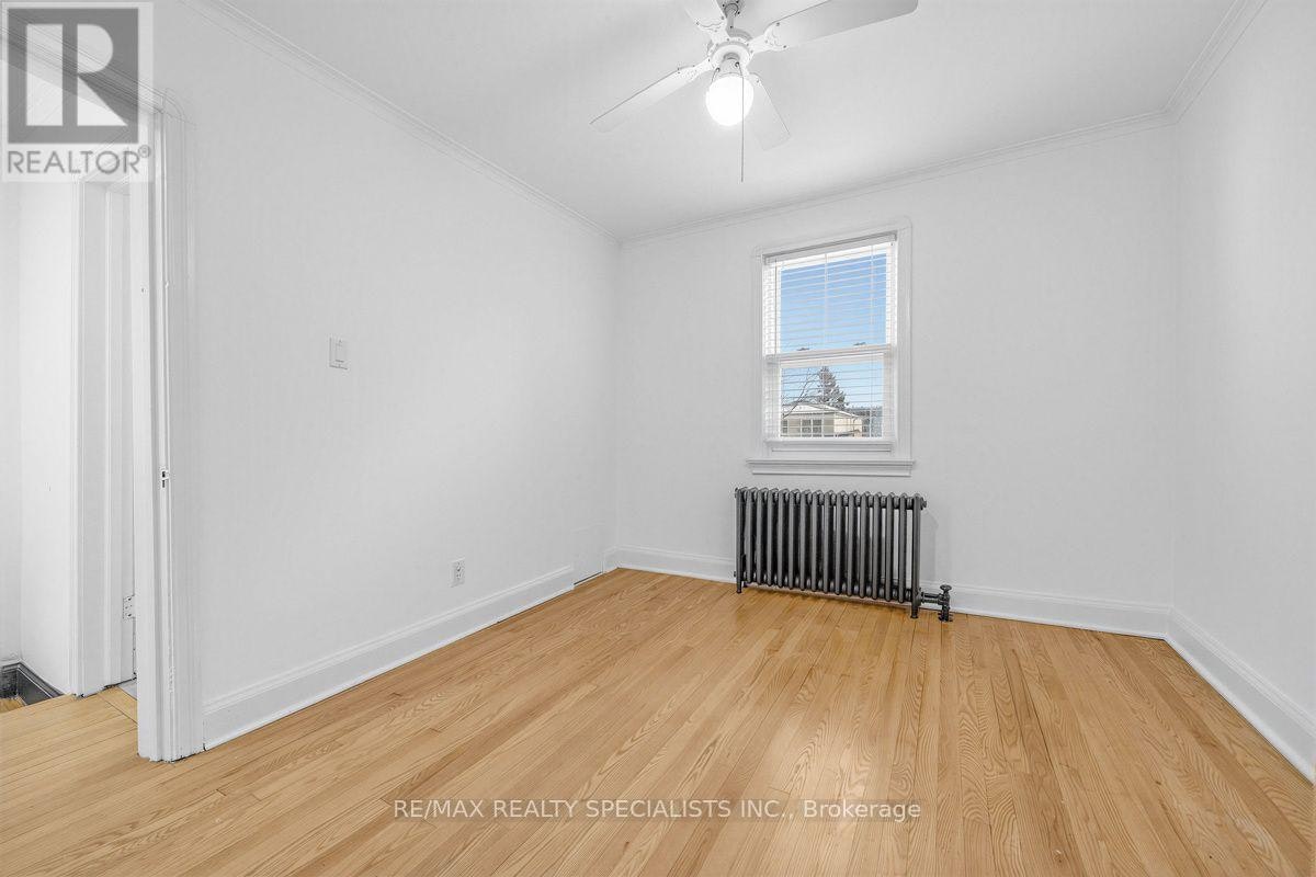 MAIN & 2ND-1035 Briar Hill Avenue, Toronto, ON, M6B 1M6 - 19