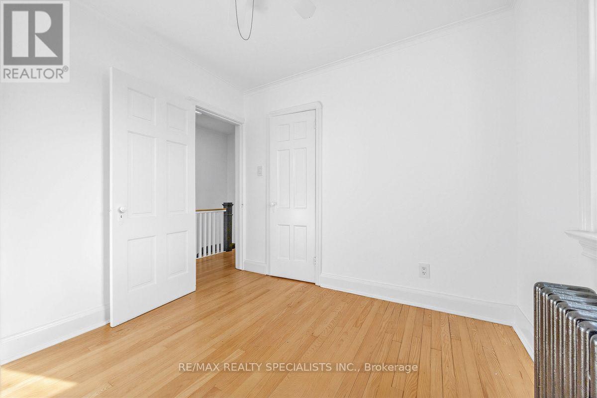 MAIN & 2ND-1035 Briar Hill Avenue, Toronto, ON, M6B 1M6 - 21