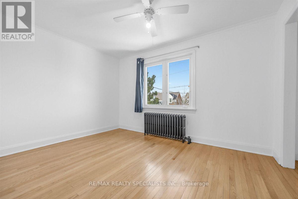 MAIN & 2ND-1035 Briar Hill Avenue, Toronto, ON, M6B 1M6 - 26