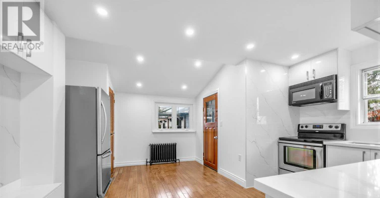 MAIN & 2ND-1035 Briar Hill Avenue, Toronto, ON, M6B 1M6 - 4