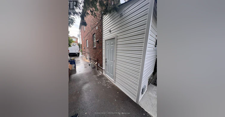 MAIN & 2ND-1035 Briar Hill Avenue, Toronto, ON, M6B 1M6 - 35