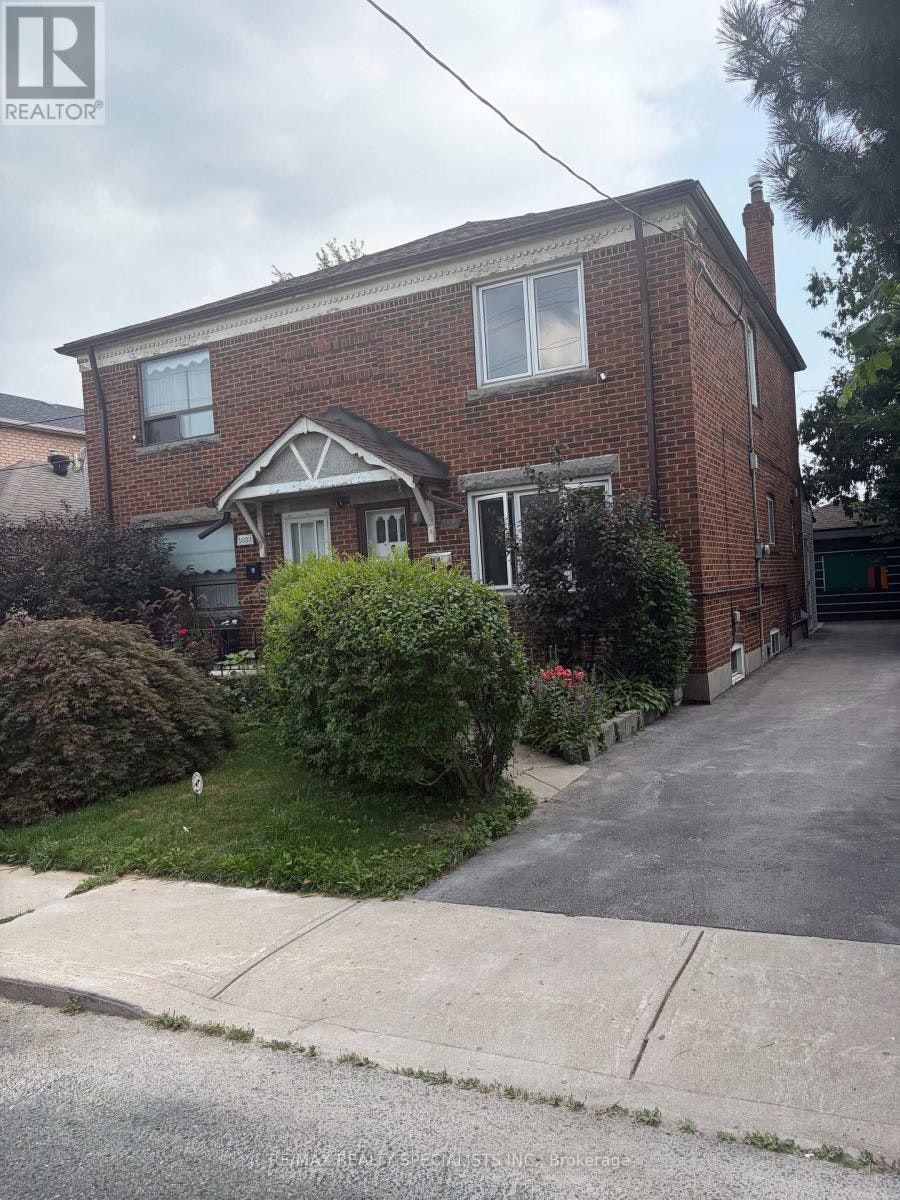 MAIN & 2ND-1035 Briar Hill Avenue, Toronto, ON, M6B 1M6 - 3