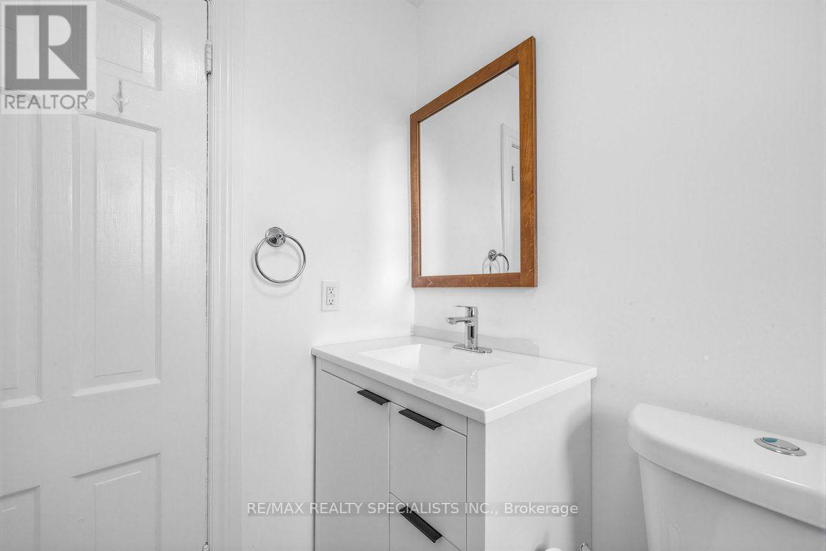 MAIN & 2ND-1035 Briar Hill Avenue, Toronto, ON, M6B 1M6 - 17