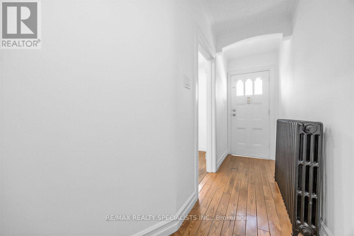 MAIN & 2ND-1035 Briar Hill Avenue, Toronto, ON, M6B 1M6 - 15