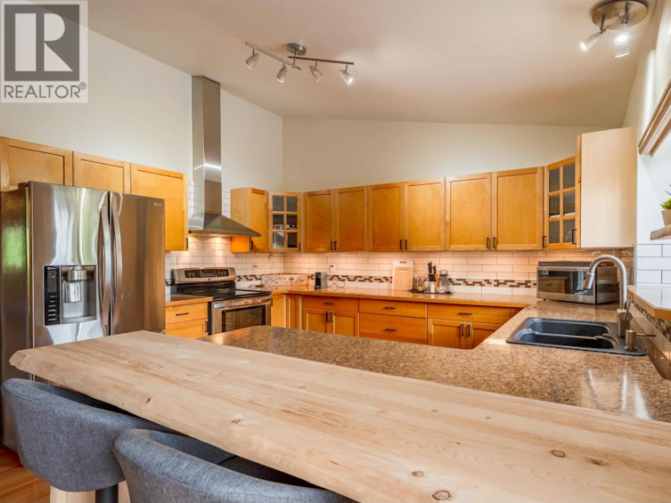 7118 Noveta Road, Bridge Lake, BC, V0K 1X2 - 23