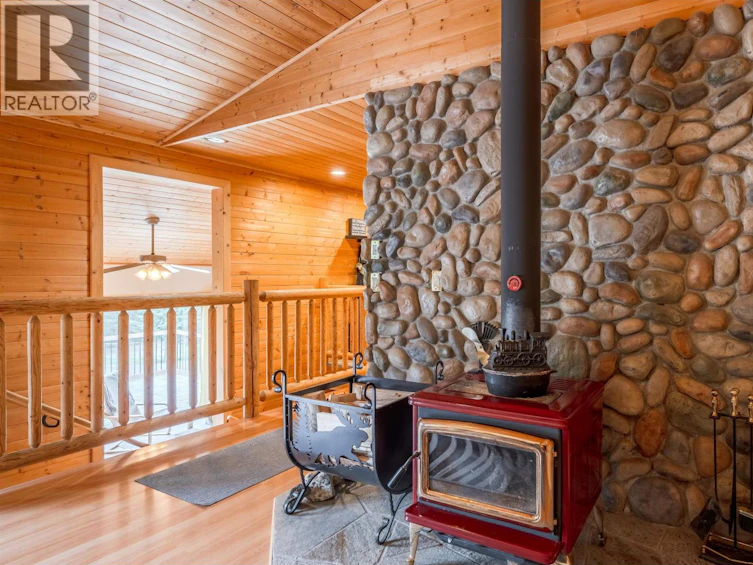 7118 Noveta Road, Bridge Lake, BC, V0K 1X2 - 18