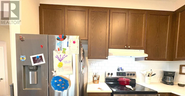 719 Derreen Avenue, Ottawa, ON, K2S 2Y9 - 14