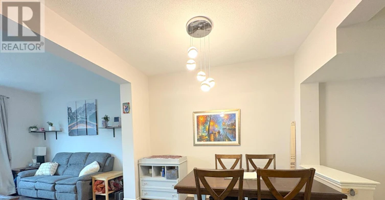 719 Derreen Avenue, Ottawa, ON, K2S 2Y9 - 15
