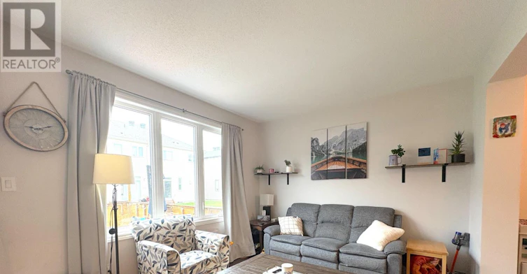 719 Derreen Avenue, Ottawa, ON, K2S 2Y9 - 9