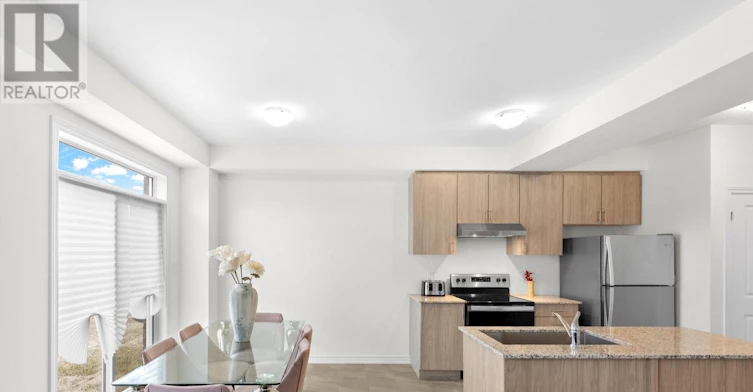 32 Hillcroft Way, Kawartha Lakes, ON, K0M 1A0 - 17