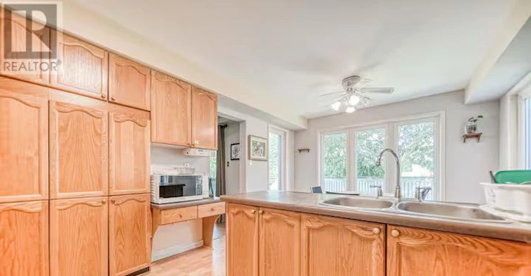 27 Gladiola Court, Whitby, ON, L1R 1N8 - 11