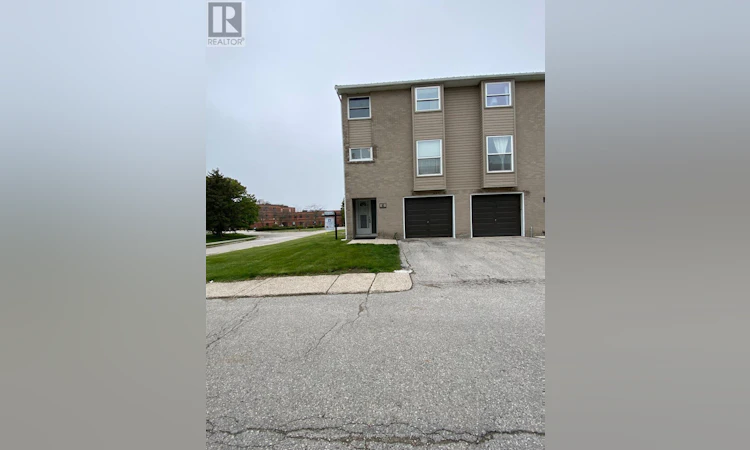 6-6 Philip Place