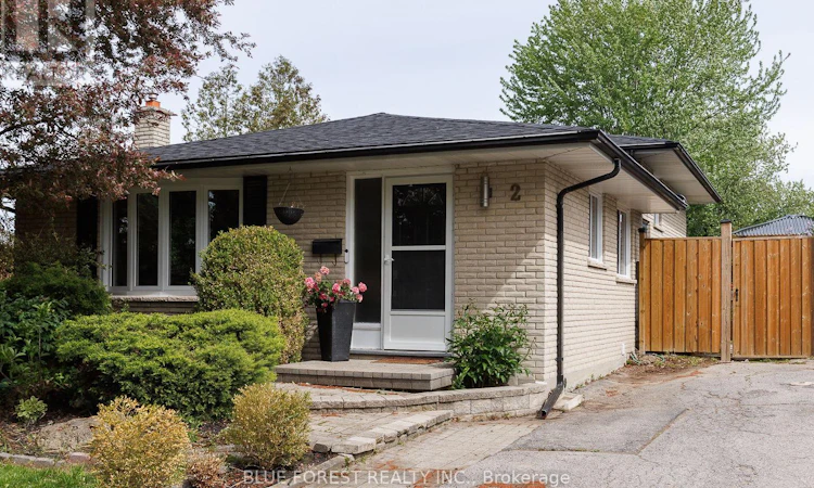 2 Surrey Crescent