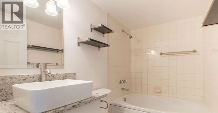 901-75 Riverside Drive East, Windsor, ON, N9A 7C4 - 18