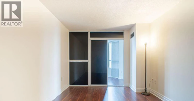 901-75 Riverside Drive East, Windsor, ON, N9A 7C4 - 15